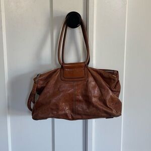 HOBO Shelia Leather Purse